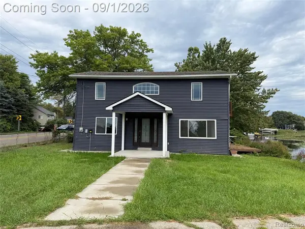 3545 Union Lake, Commerce Twp, MI 48382