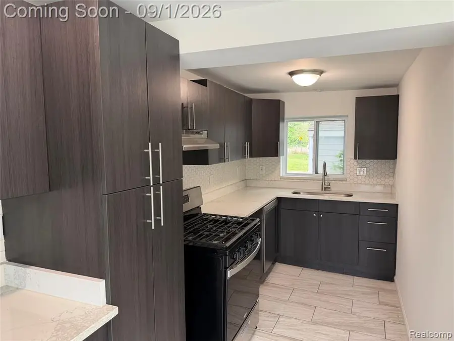 3545 Union Lake, Commerce Township, MI 48382 - #3
