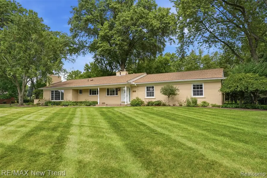 1043 Westview, Bloomfield Hills, MI 48304 - #2