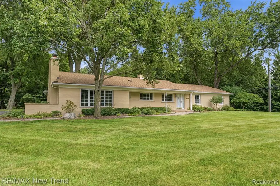 1043 Westview, Bloomfield Hills, MI 48304 - #3