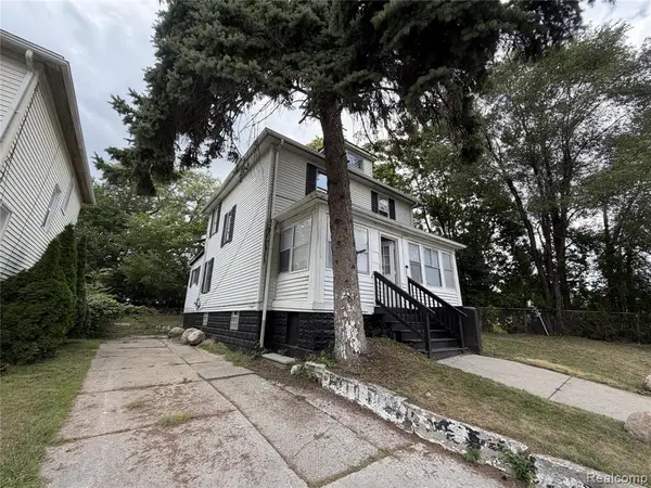 127 Jones, Mount Clemens, MI 48043