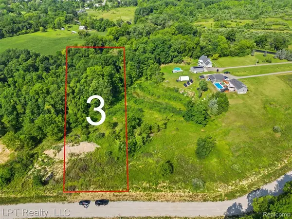 9577 Creekside, Saline, MI 48176