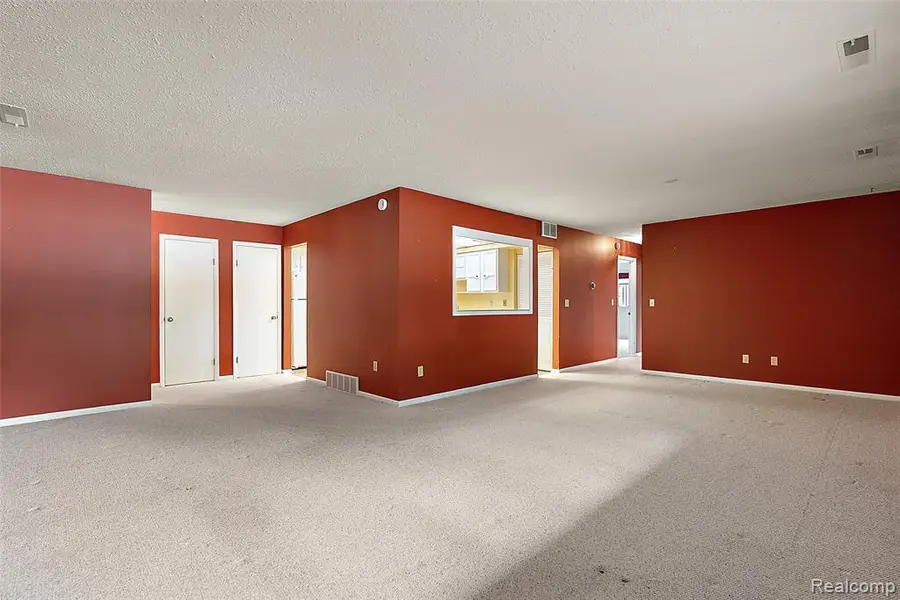 4515 Gratiot, Saginaw, MI 48638 - #3