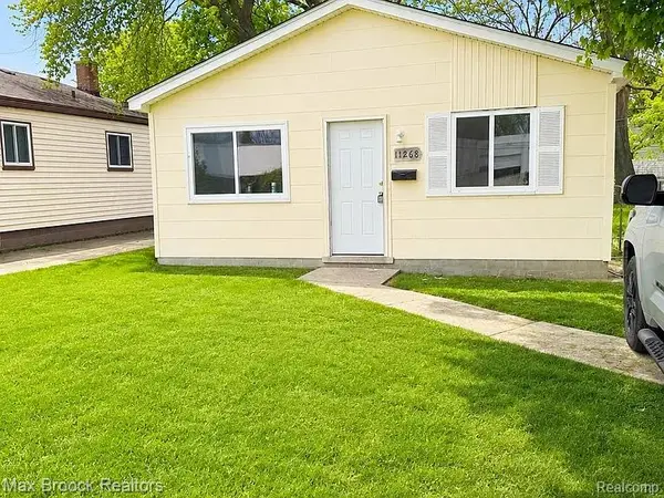 11268 Dodge, Warren, MI 48089