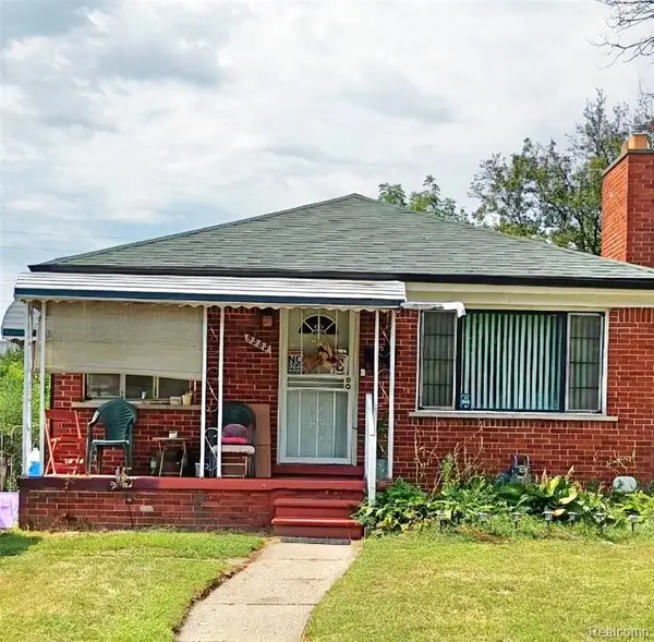 9555 Decatur, Detroit, MI 48227