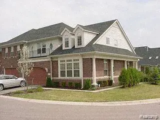 4437 Gateway, West Bloomfield, MI 48322 - #1