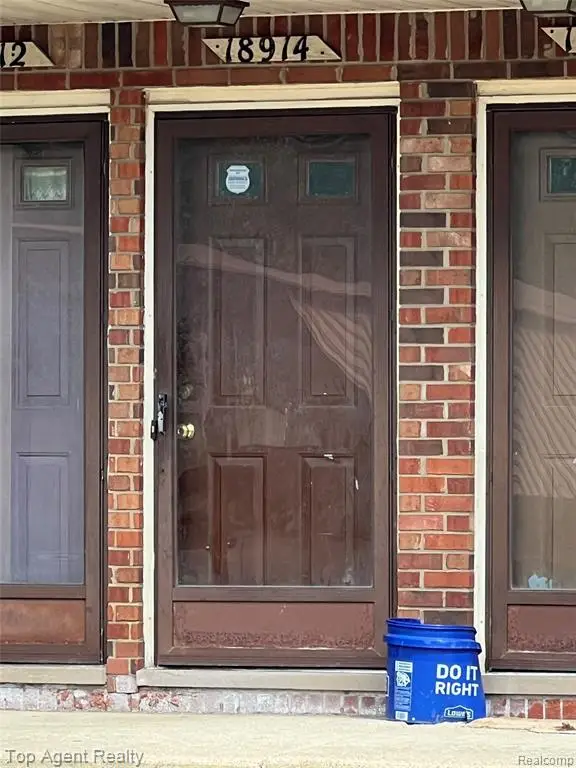 18914 E 14 Mile, Roseville, MI 48066 - #2