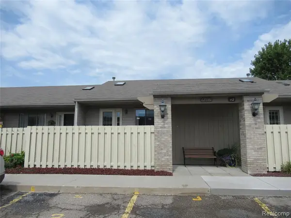 62341 Arlington #3, South Lyon, MI 48178