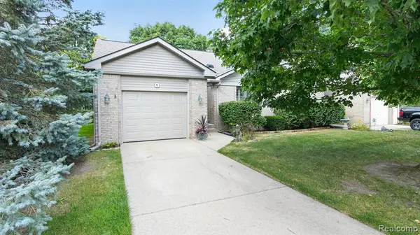 22240 Quail Run #1, South Lyon, MI 48178