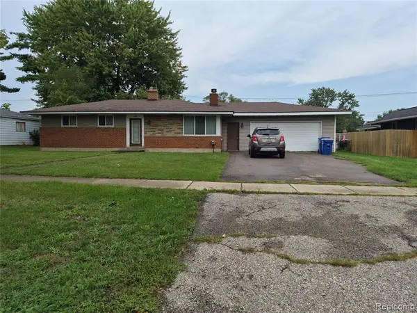 3498 W Walton, Waterford, MI 