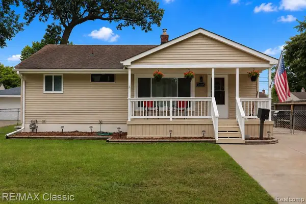 33215 Hennepin, Garden City, MI 48135