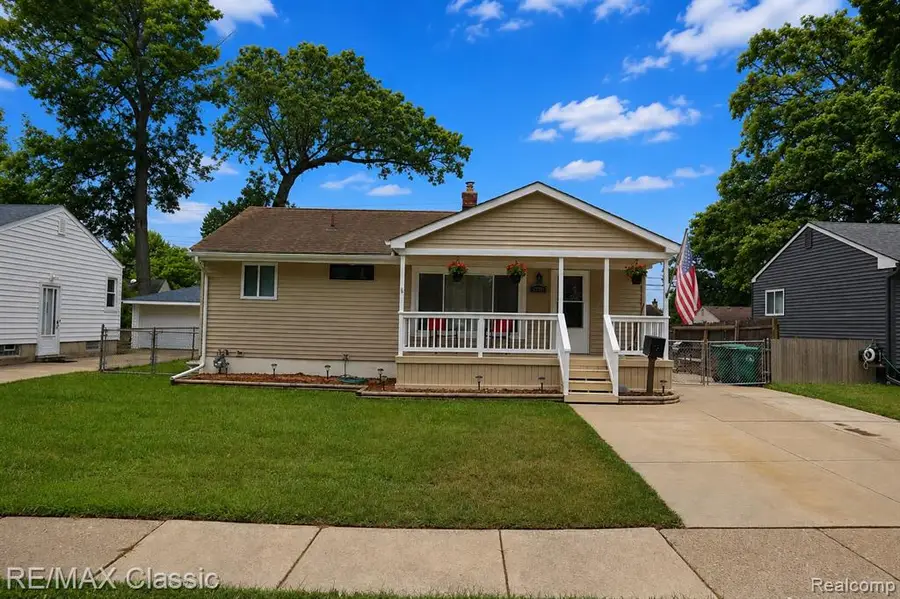 33215 Hennepin, Garden City, MI 48135 - #2