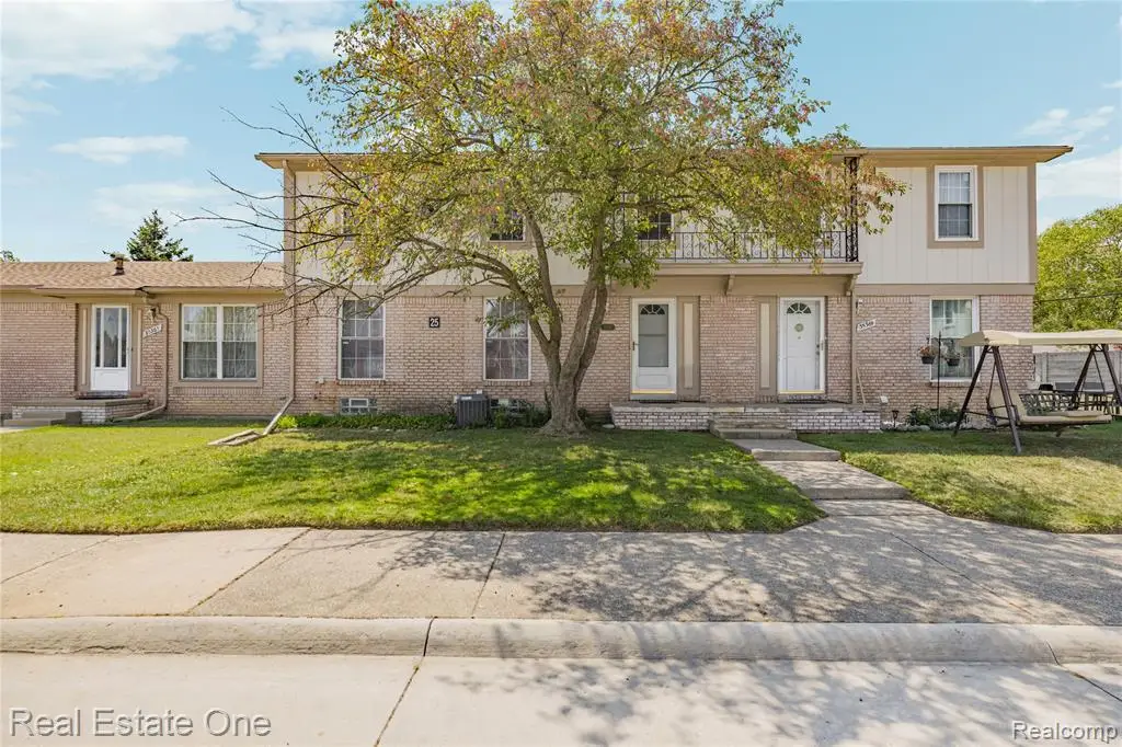 35367 Tall Oaks, Sterling Heights, MI 48312 - #1