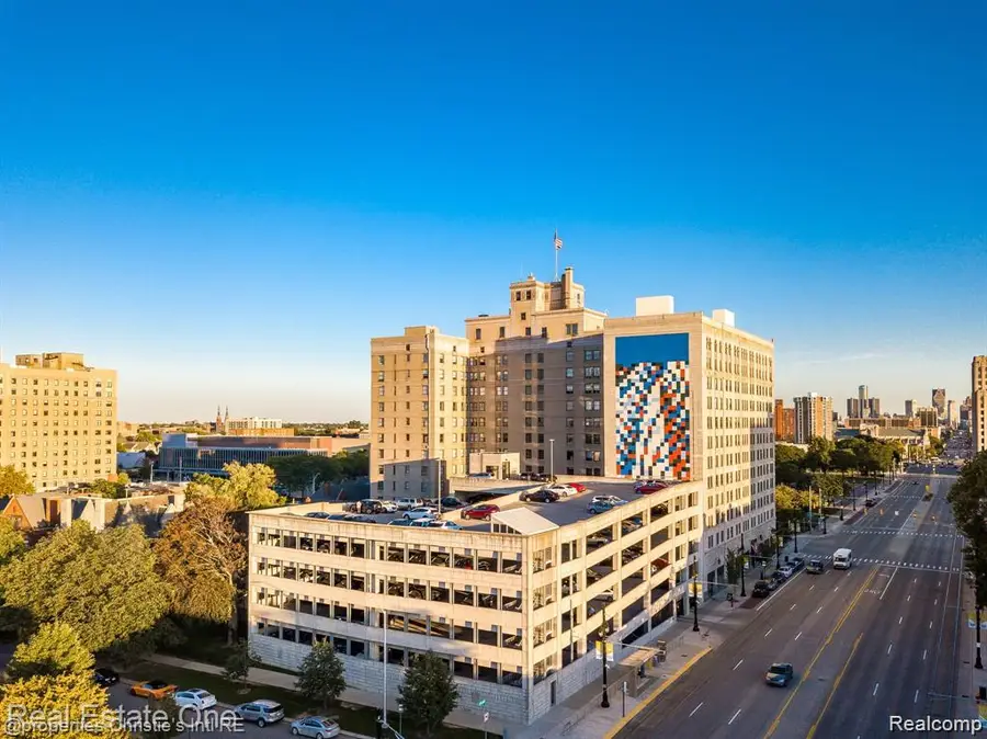 15 E Kirby #1223, Detroit, MI 48202 - #3