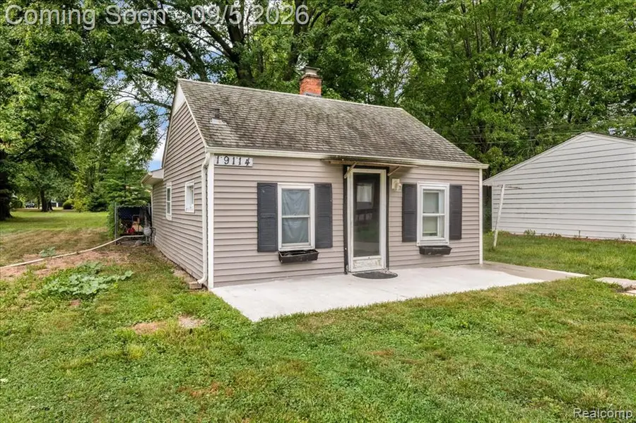 19114 Toepfer, Eastpointe, MI 48021 - #2