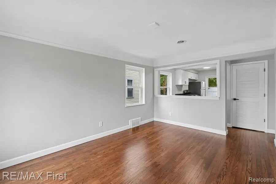 23442 Melville, Hazel Park, MI 48030 - #2