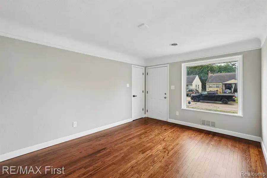 23442 Melville, Hazel Park, MI 48030 - #3