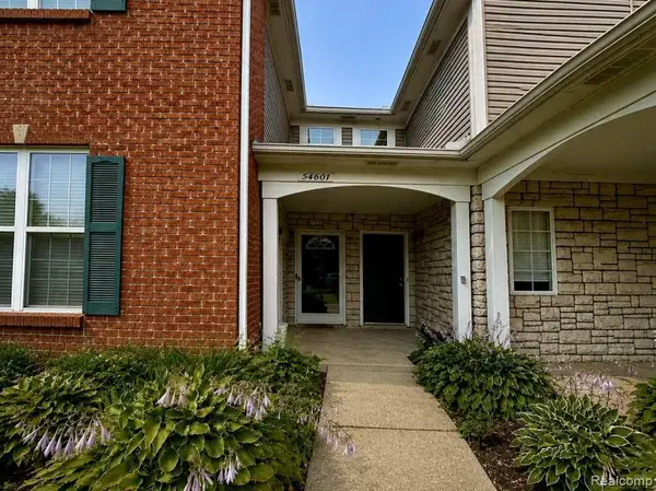 54601 Monarch, Shelby Twp, MI 48316
