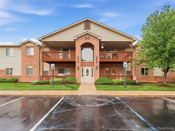 45849 Wildrye #4, Van Buren Twp, MI 48111