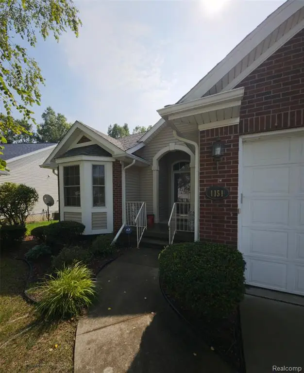 1151 Creekside, Burton, MI 48509 - #2