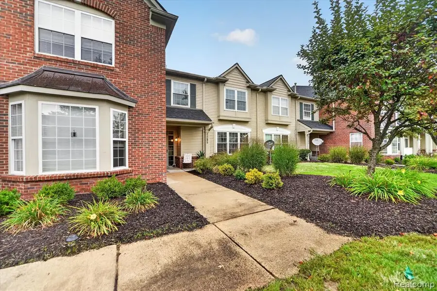 4285 S Hampton Ridge #141, Howell, MI 48843 - #3