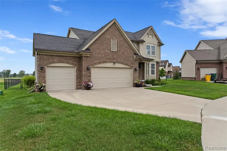 37469 Karen Ann, New Baltimore, MI 48047 - #2
