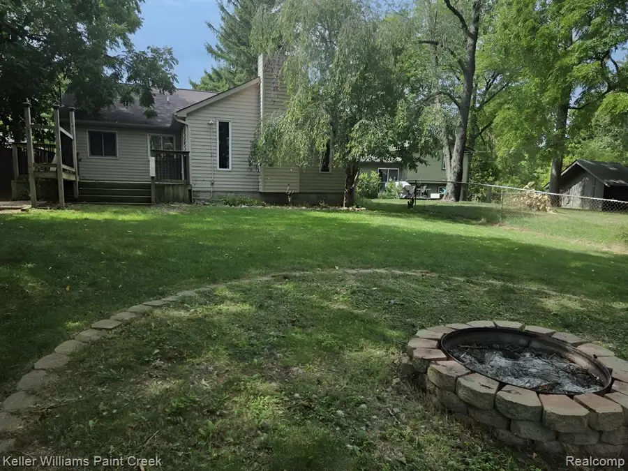 729 Cedarlawn, Waterford, MI 48328 - #2
