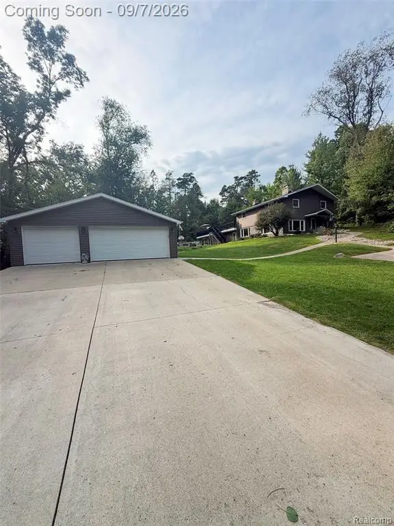 20313 White Pine, Battle Creek, MI 49017