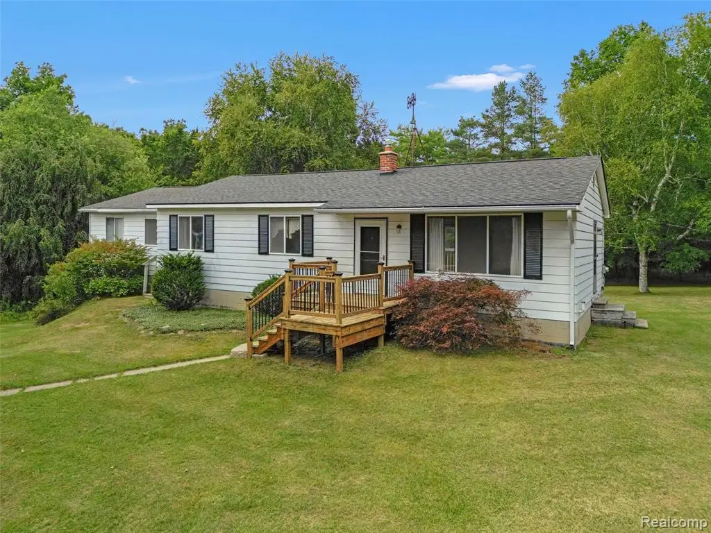 3250 Groveland, Ortonville, MI 48462 - #1