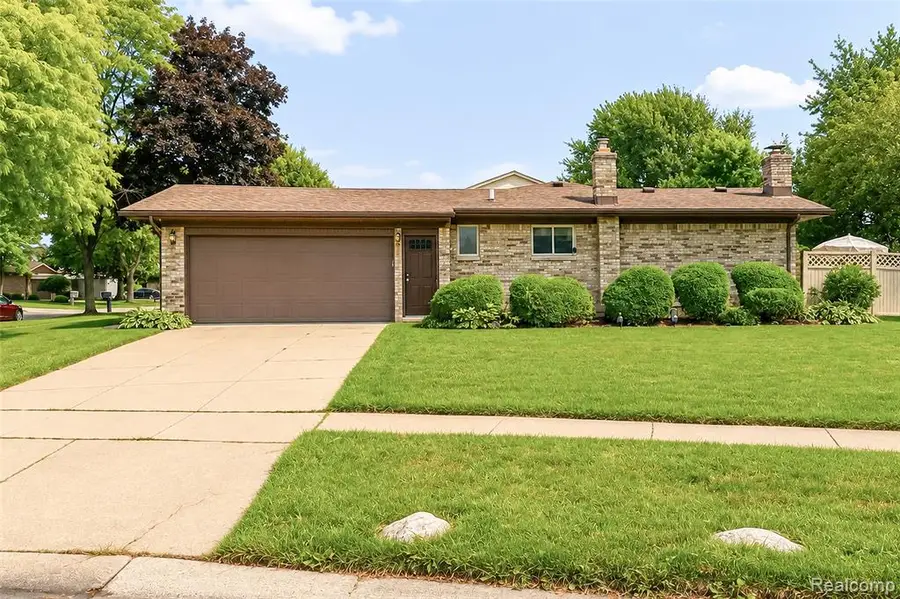 7339 Parkway, Canton, MI 48187 - #2