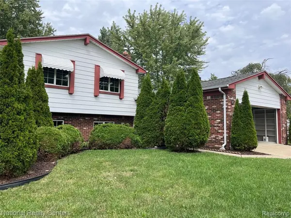 45162 Forest Trail, Canton, MI 48187