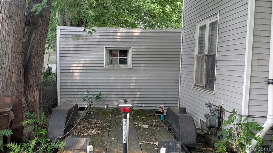 420 Columbia, Algonac, MI 48001 - #2