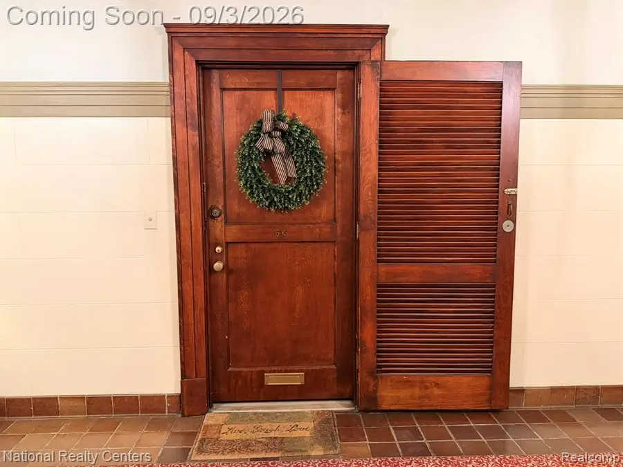 8120 E Jefferson #5K, Detroit, MI 48214 - #3