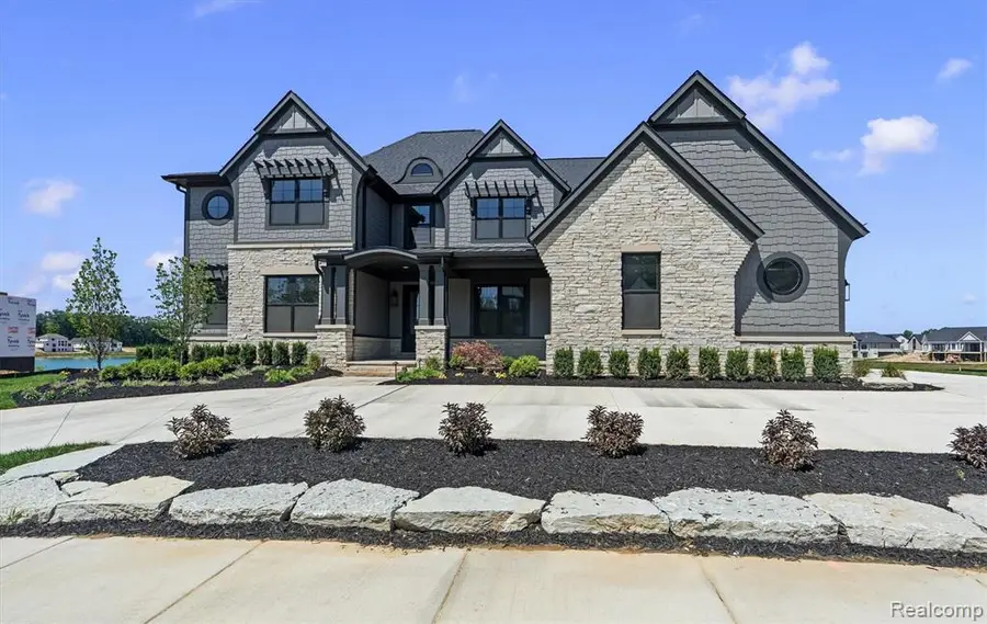 2519 Crystal Lake, Commerce Township, MI 48382 - #2