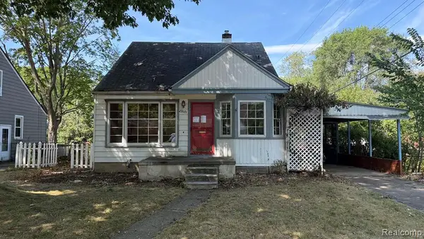 23571 Manistee, Oak Park, MI 48237