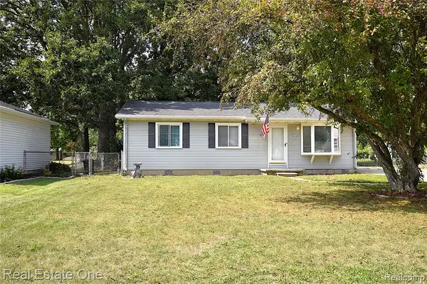 26628 Emma, Flat Rock, MI 48134