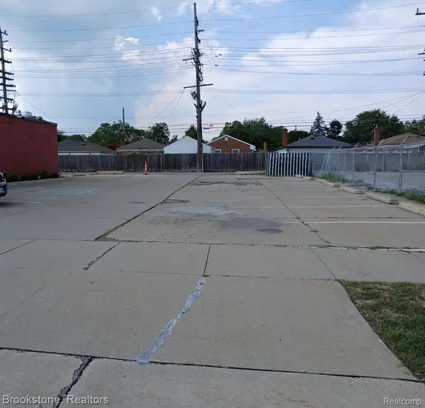 lots 317-319 Harper, Saint Clair Shores, MI 48082