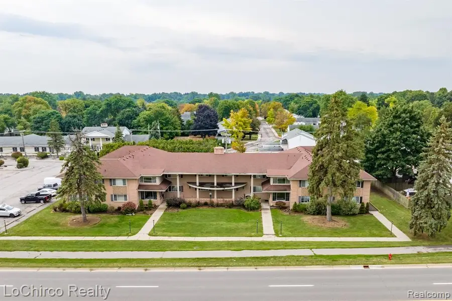 2377 Walton #17, Rochester Hills, MI 48309 - #3