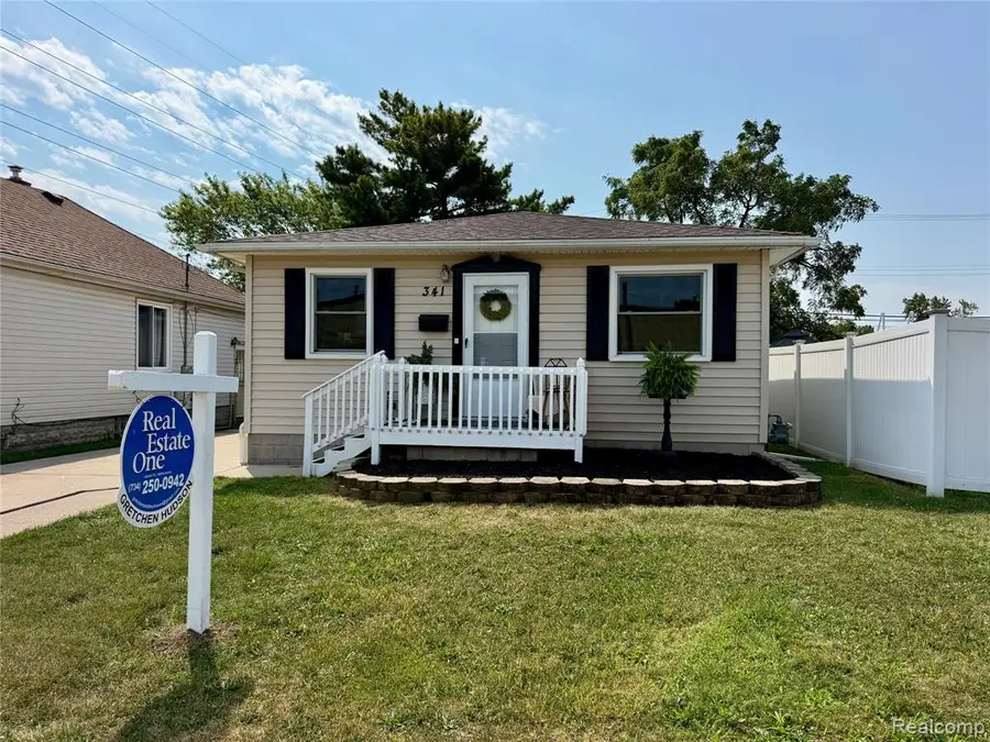 341 Sibley, Trenton, MI 48183 - #2