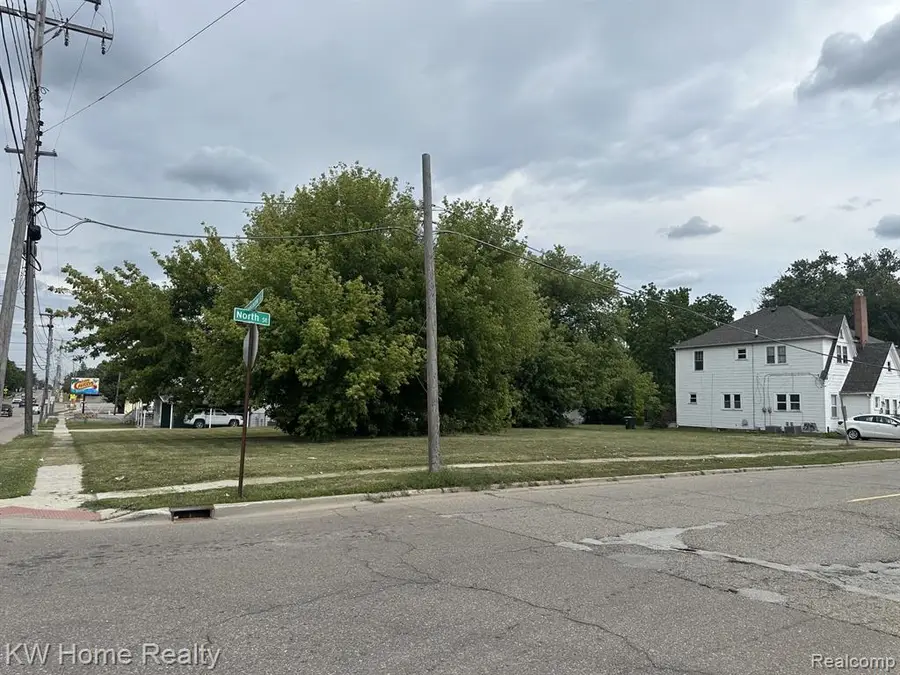 11916 N Saginaw, Mount Morris, MI 48458 - #2