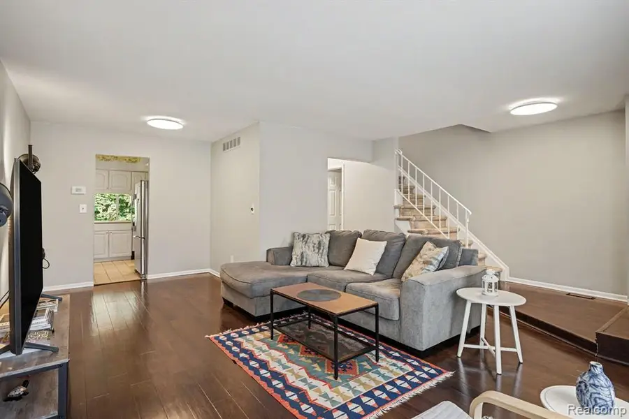 2618 Williamsburg, Auburn Hills, MI 48326 - #3