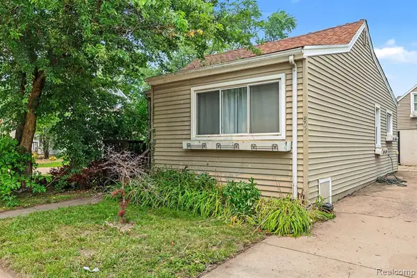 807 E 14 Mile, Birmingham, MI 48009