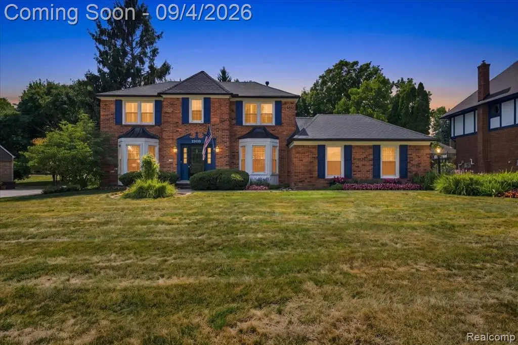 22555 Shadowglen, Farmington Hills, MI 48335 - #1