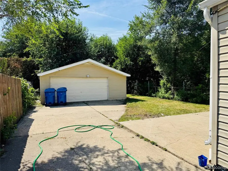 2184 Garrick, Warren, MI 48091 - #3