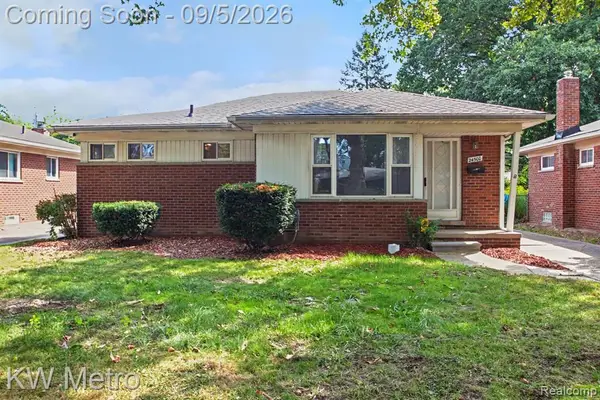 24500 Rosewood, Oak Park, MI 48237