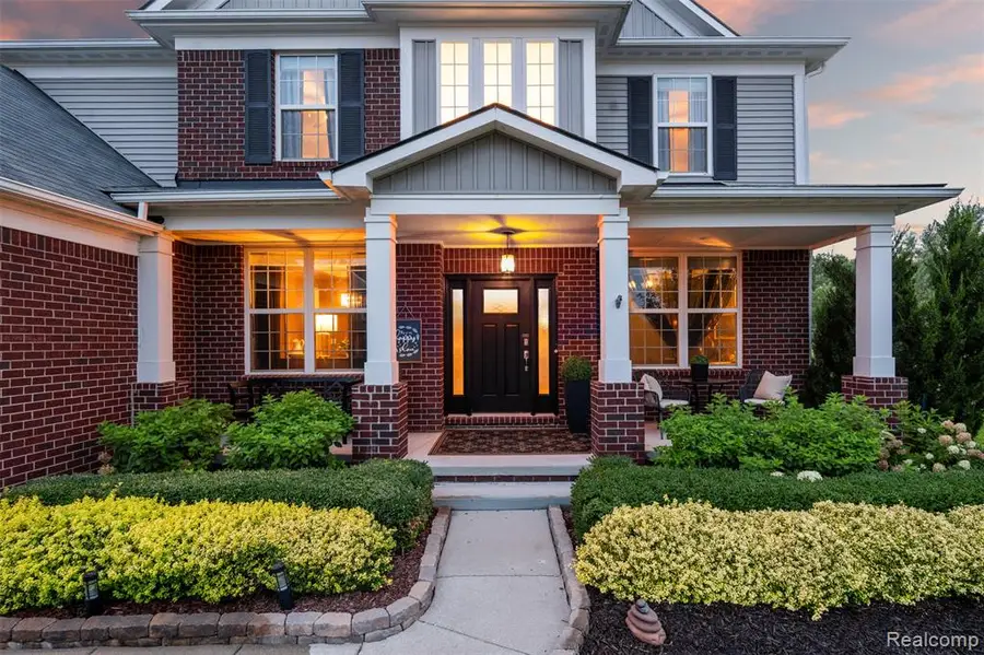 2210 Findley, Lake Orion, MI 48360 - #2