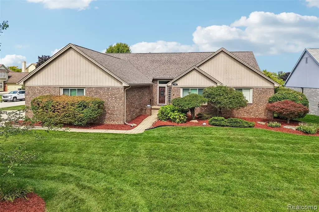 1781 S Shore, Rochester Hills, MI 48307 - #1