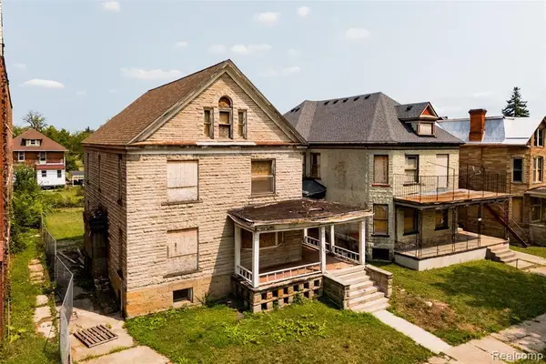 1574 & 1582 Cadillac, Detroit, MI 48214