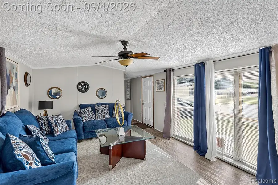 51074 Mott, Canton, MI 48188 - #2