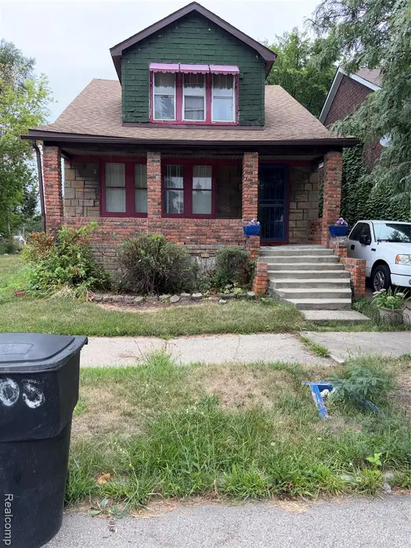 12519 Evanston, Detroit, MI 48213